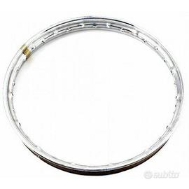 Cerchio 1.50 x 18 da 32 fori per moto epoca