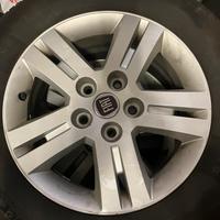 Cerchi originali fiat freemont compresi di gomme