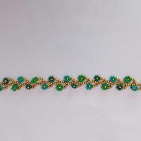 Bracialetto a fiori fatto a mano