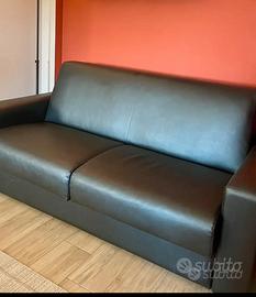 Divano letto matrimoniale COME NUOVO