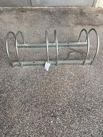 Rastrelliera portabici