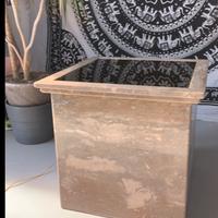 Tavolino effetto pozzo infinito