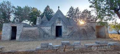 Trullo contrada "Coltura" Latiano e terreno 6000m2