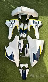 Plastiche Husqvarna 701