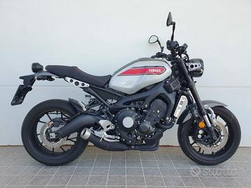 YAMAHA XSR 900 Abs