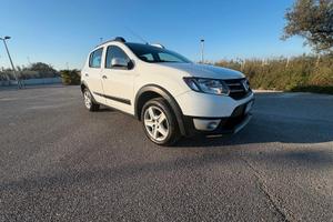 Dacia Sandero StepWey 1000 GPL turbo 2016 neopaten