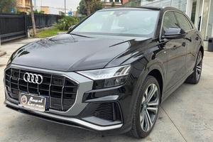 Audi Q8 50 TDI QUATTRO S LINE -FULL OPTIONAL