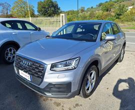 AUDI Q2 35 TDI quattro S tronic Business