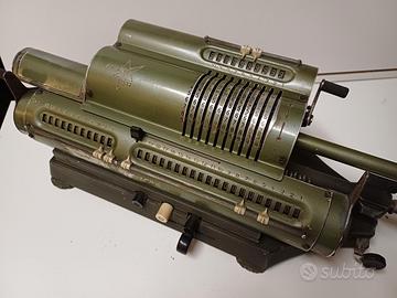 Calcolatrice meccanica Antares P32