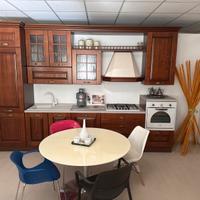 Cucina in legno classica