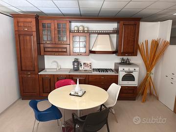 Cucina in legno classica