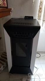 Stufa a pellet ventilata Courmayeur da 8,74 kw