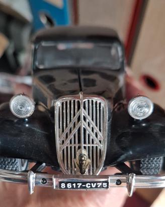 Modellino Citroen T.A.