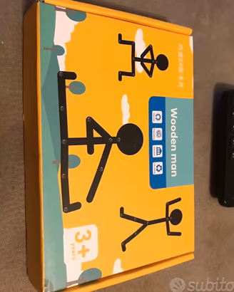 Gioco creativo manualità. Omino snodabile 32 cm