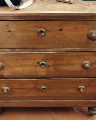 Cassettone in legno