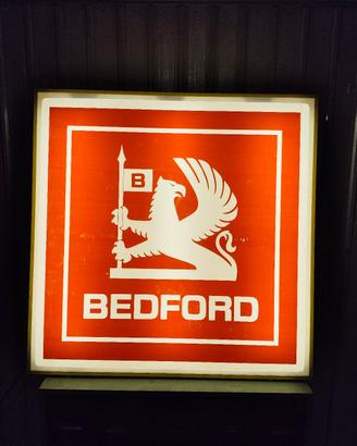 Insegna Bedford 
