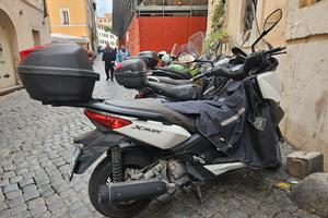 Yamaha XMax 250 del 2016 con 25.000 km