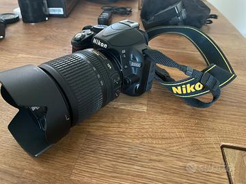 Nikon D3100 kit accessori e 2 obiettivi