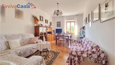Casa indipendente immersa nel verde a due passi da