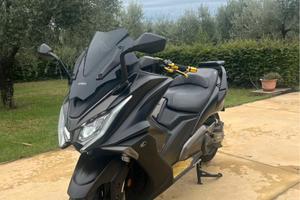 Kymco Ak 550