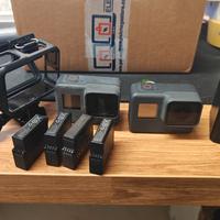 due GoPro Hero 5 Black leggi descrizione