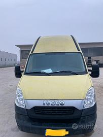 Furgone Iveco daily 35 S 15