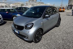 Smart ForFour 70 1.0 twinamic Safetown Silver