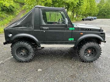 Suzuki Samurai SJ500