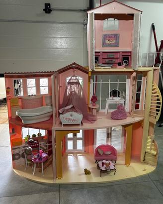 Villa di Barbie con casetta estraibile