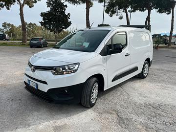 Toyota proace city