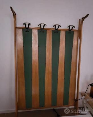 Appendi abiti vintage anni ‘50