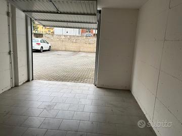 Autorimessa Garage con POSTO AUTO