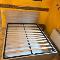 Letto matrimoniale con contenitore
