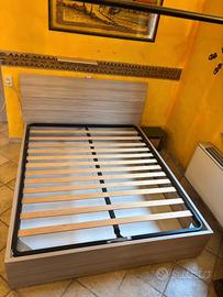 Letto matrimoniale con contenitore
