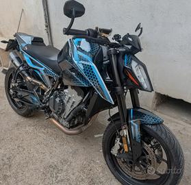 KTM Duke 790 dicembre 2024