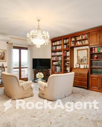 ATTICO E SUPERATTICO PANORAMICO ZONA MASSIMINA