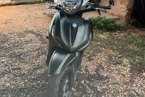 Beverly 400 s del 2024