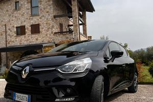 Renault clio Duel TurboGPL