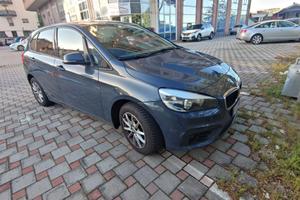 BMW serie 2 218D cambio automatico Advantage