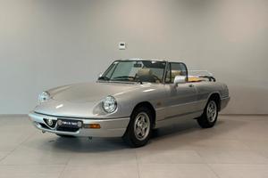 Alfa Romeo Spider 1.6