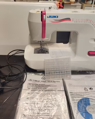 JUKI HZL-353ZR-A macchina da cucire come nuova