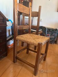 4  Sedie in legno