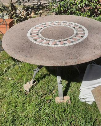 Arredo da giardino.