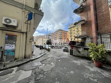 Ristrutturato con terrazzo a livello e box auto