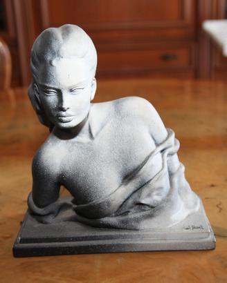 Busto femminile Moderno "Amilcare Santini"