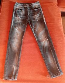 Jeans strappato