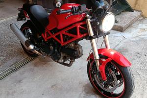 Ducati monster 695