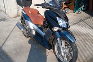 scooter Yamaha 250 sport sity