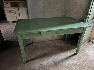 Tavolo vintage in legno
