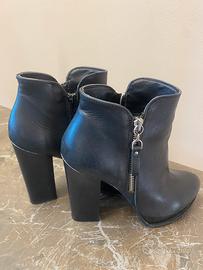 Tronchetti in vera pelle taglia 40